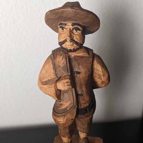 Hand Carved Wooden Nomad 6 in Tall - Picture 1 of 3